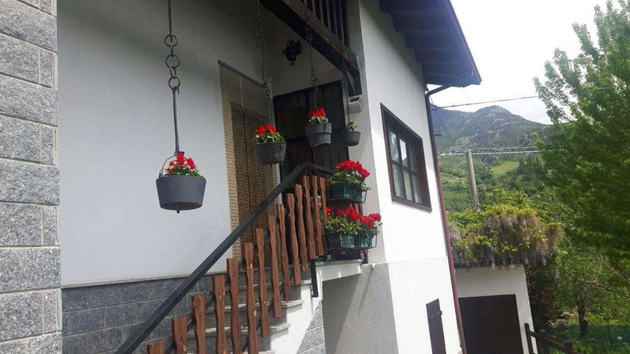 Casa Vacanze Germano Aosta Bagian luar foto